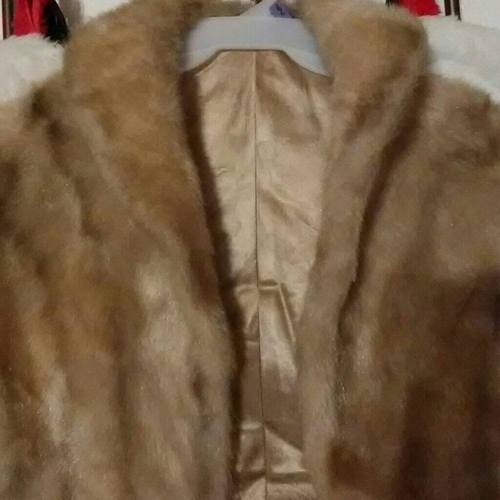 Vintage Glenoit Blonde Faux Fur Cape Wrap Shawl